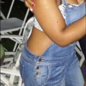 Jeans type Authentic guess jumper.